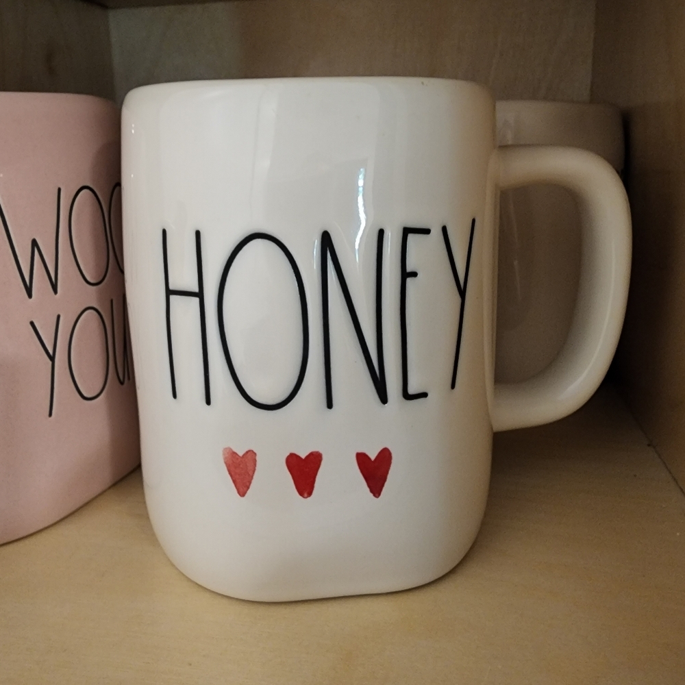 Rae dunn honey mug